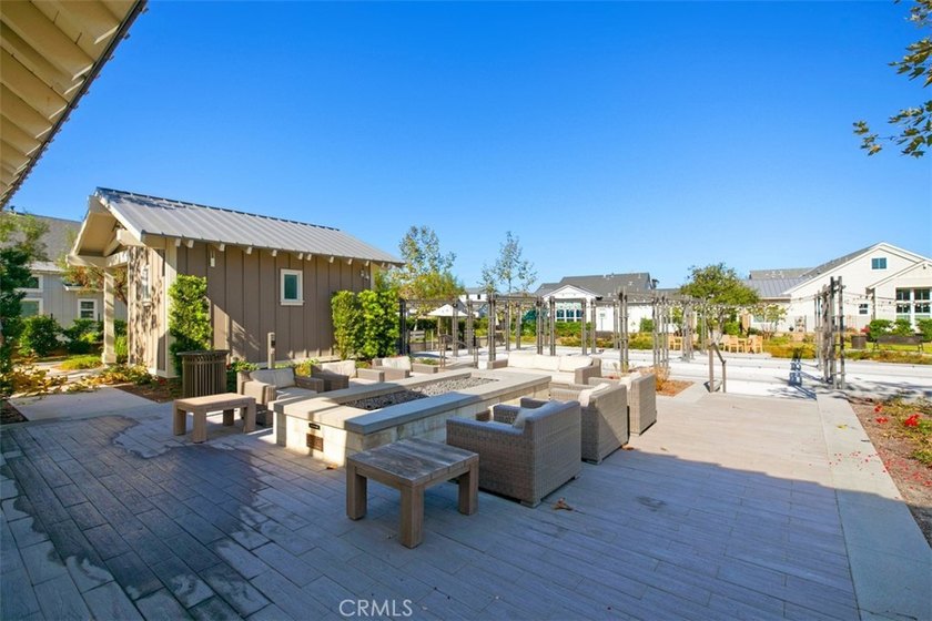 Imagine coming home to a place where thoughtful design and - photo 33