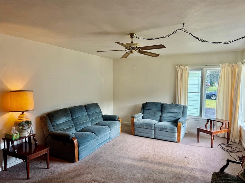 Welcome home to this well-maintained two-bedroom, one-bath ranch - photo 10