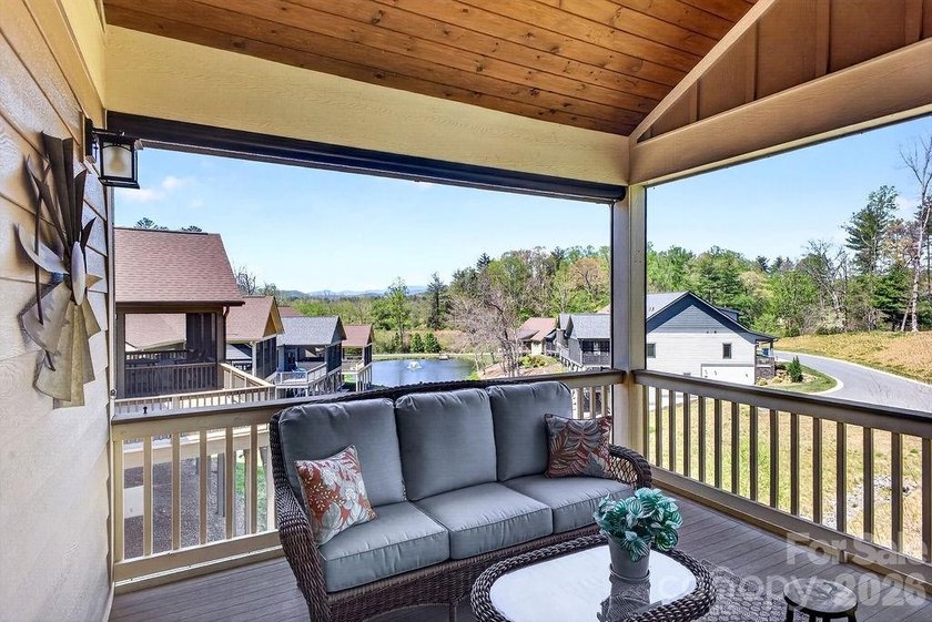 Meticulously maintained 2021 stand alone single family townhome - photo 12