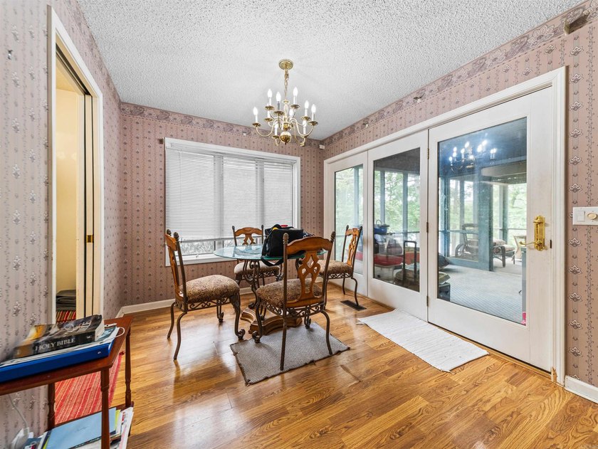 3 BED 3 BATH LAKE FRONT HOME WITH A SWIM DOCK! FISH OR SWIM - photo 14