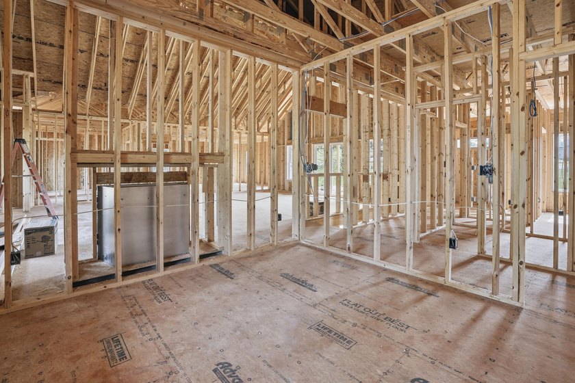 Quality new construction on a beautiful 1.7-acre corner lot! - photo 16