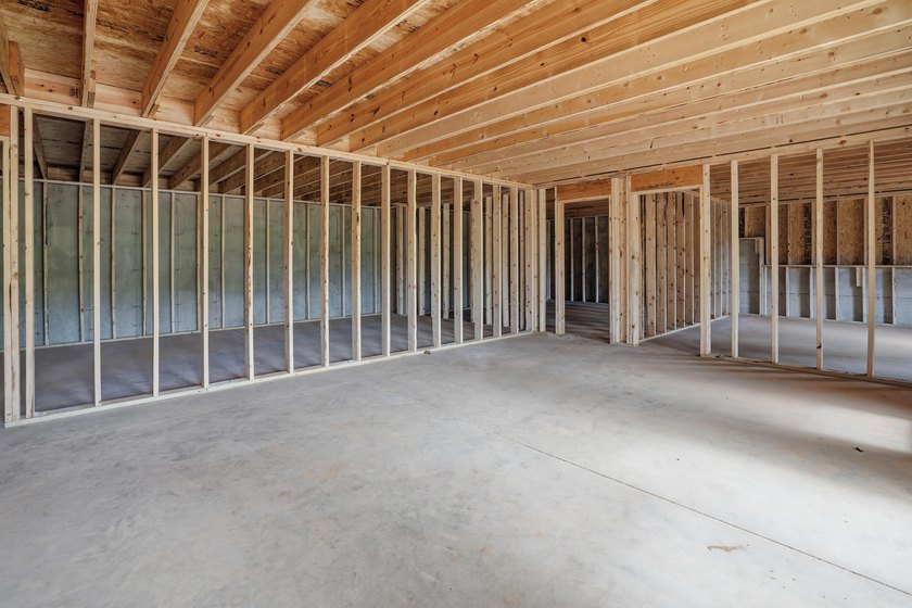 Quality new construction on a beautiful 1.7-acre corner lot! - photo 17