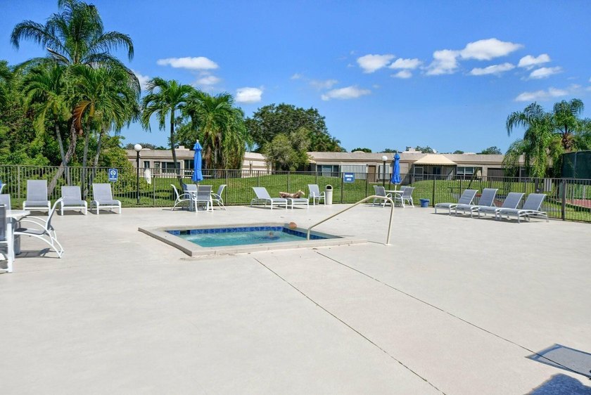 Fully updated 2/2 with 1-car garage! Features an open kitchen - photo 40