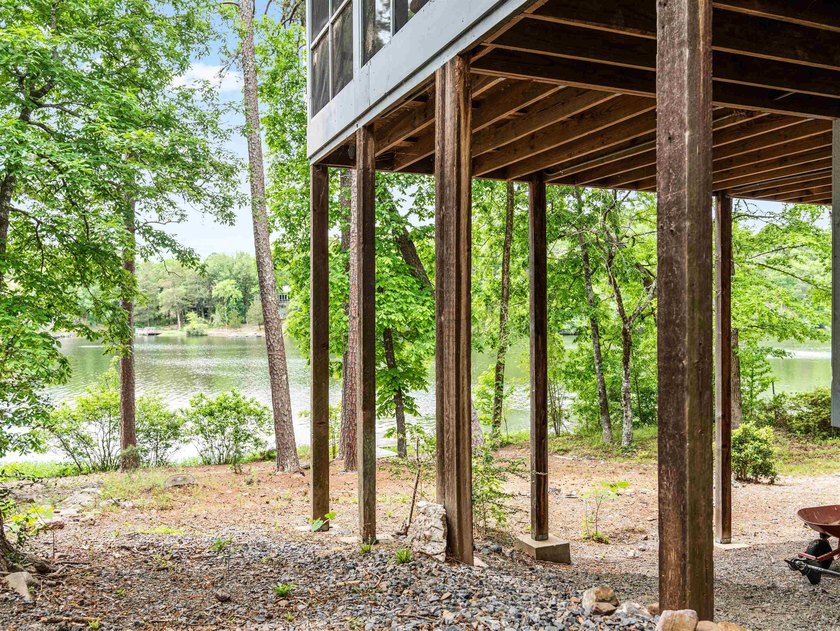 3 BED 3 BATH LAKE FRONT HOME WITH A SWIM DOCK! FISH OR SWIM - photo 45