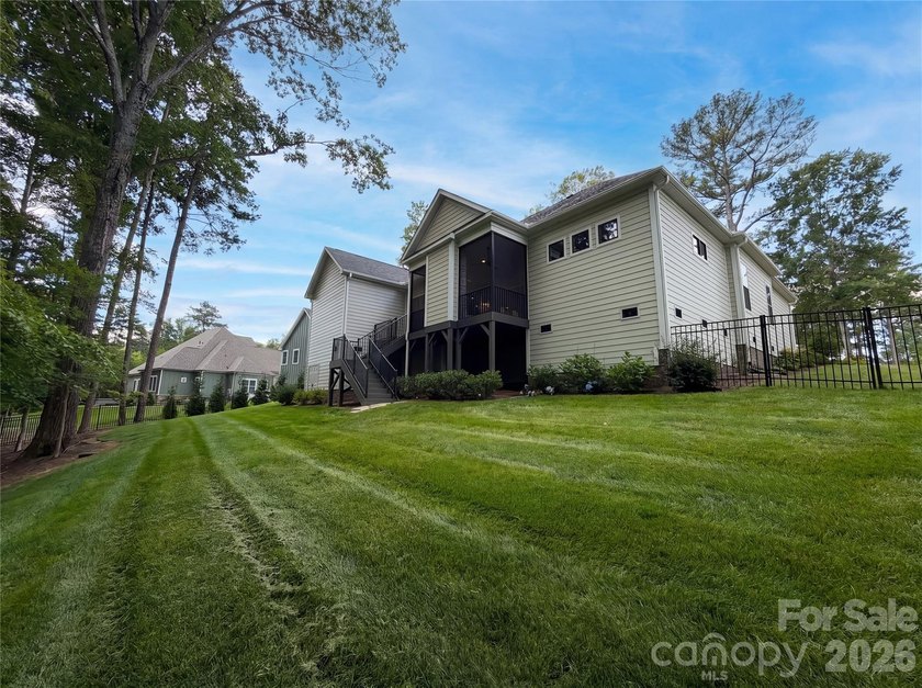 Step into 1020 Irish Creek Dr, a residence arranged for everyday - photo 22