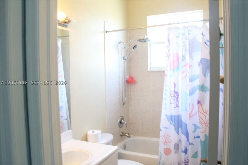 Welcome to this beautifully maintained corner townhome offering - photo 22