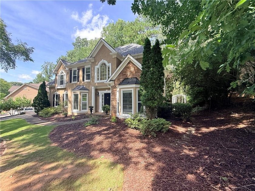 ***MAJOR PRICE IMPROVEMENT!*** Don't miss this incredible - photo 3