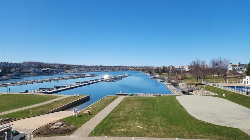 This Bay Harbor condo is perfect for year-round retreats. It - photo 14
