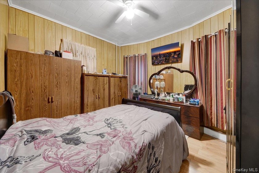 Potential rental income of approximately $10,00 per month makes - photo 5