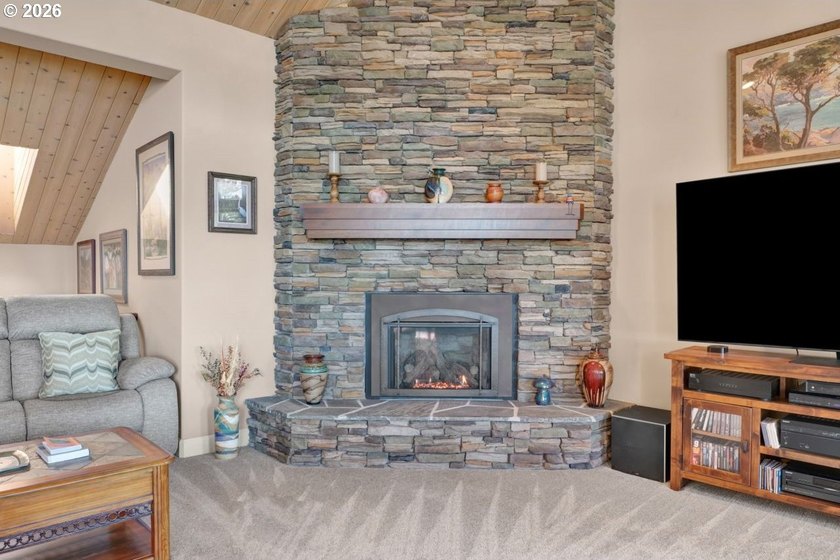 Extraordinary waterfront living on the beautiful Siuslaw River - photo 7