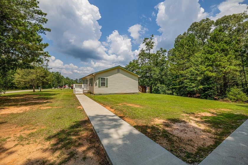 Rare opportunity to own a beautifully finished Lake Greenwood - photo 28