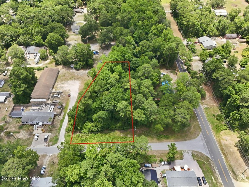 0.33 acre wooded lot in Shallotte's Shady Rest area at 3983 - photo 9