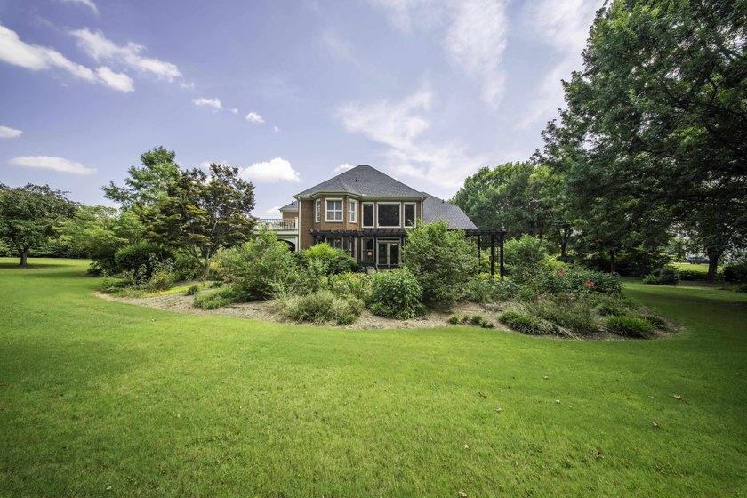 Welcome to 723 Sugar Pine Court -- a gorgeous, stately - photo 50