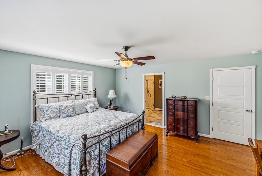 Discover the Lake Greenwood lifestyle in this beautifully - photo 11