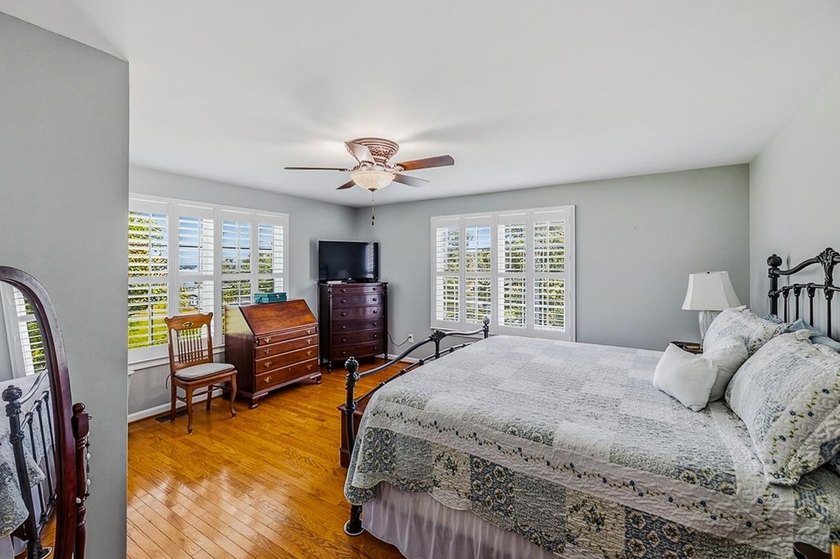 Discover the Lake Greenwood lifestyle in this beautifully - photo 19