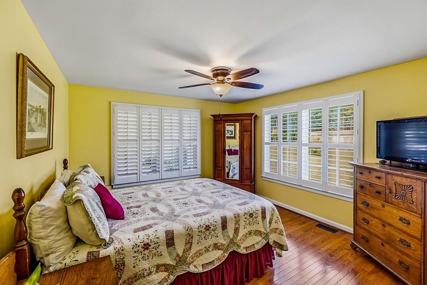 Discover the Lake Greenwood lifestyle in this beautifully - photo 21