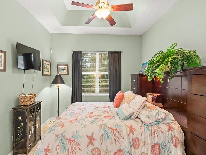 Indoor-outdoor living takes center stage in this well-maintained - photo 24