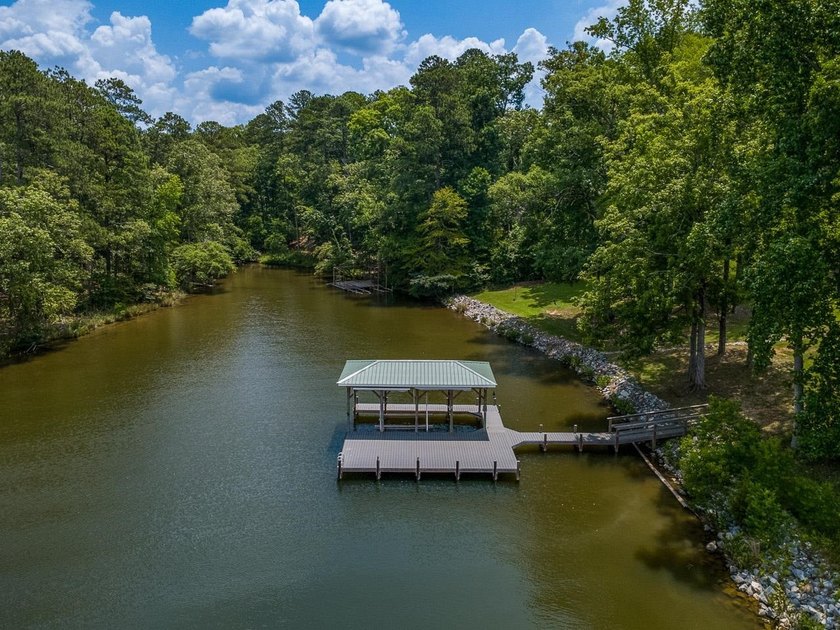 Discover the Lake Greenwood lifestyle in this beautifully - photo 25