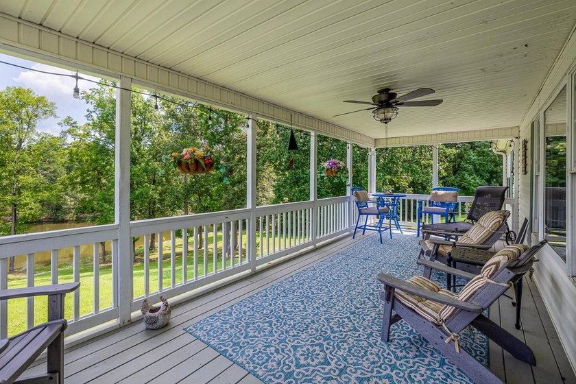 Discover the Lake Greenwood lifestyle in this beautifully - photo 29