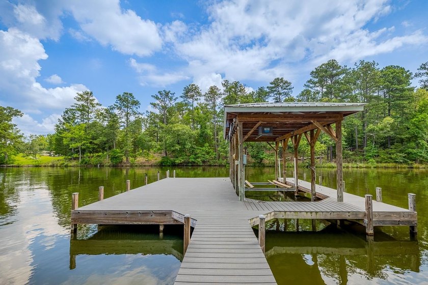 Discover the Lake Greenwood lifestyle in this beautifully - photo 35