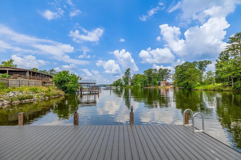 Discover the Lake Greenwood lifestyle in this beautifully - photo 36