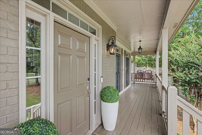 Welcome home to this spacious 5 bedroom, 4.5 bathroom residence - photo 43