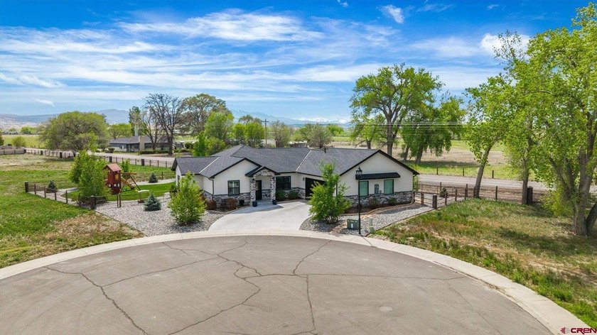 Located in the highly sought-after The Bridges community, this - photo 3