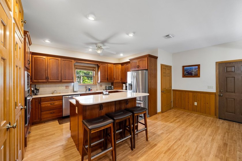 This brick beauty in the heart of Steinhatchee, that's Flood - photo 14