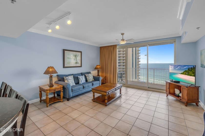 CENTERED VIEWS. DEEDED PARKING. GULF-FRONT PRIMARY SUITE. Shores - photo 3