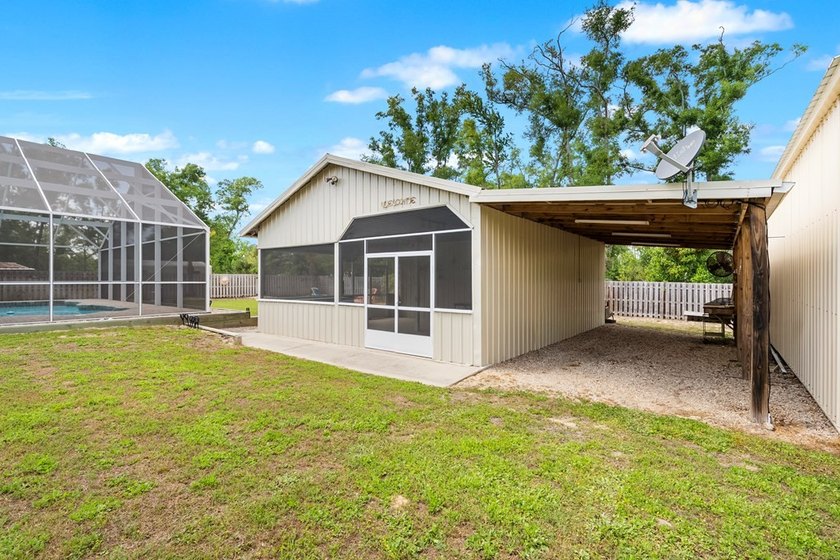 This brick beauty in the heart of Steinhatchee, that's Flood - photo 46