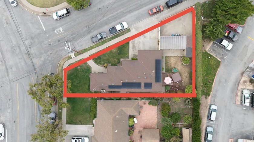 Situated on a spacious 7,000+/- sq. ft. corner lot, this home - photo 17