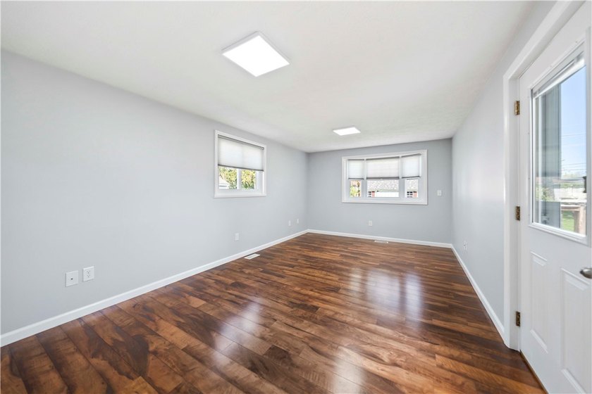 Welcome to 118 Queensboro Rd in Irondequoit - a beautifully - photo 13