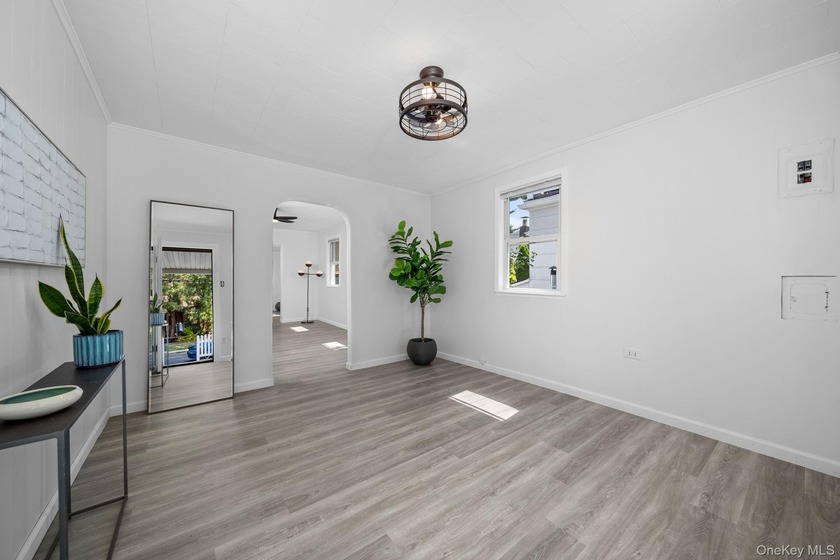 HIGH-YIELD INVESTMENT PROPERTY - THREE (3) UNITS / bungalows in - photo 5