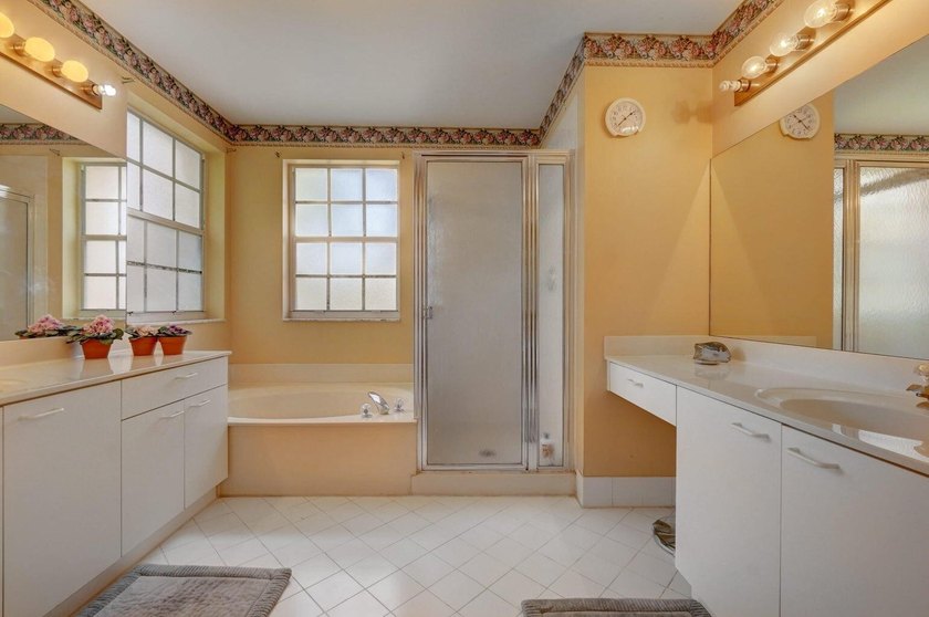 Welcome to this spacious 2-story single-family residence in - photo 21