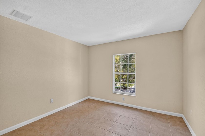 Welcome to this WATERFRONT END UNIT TOWNHOME in Emerald Lakes of - photo 45