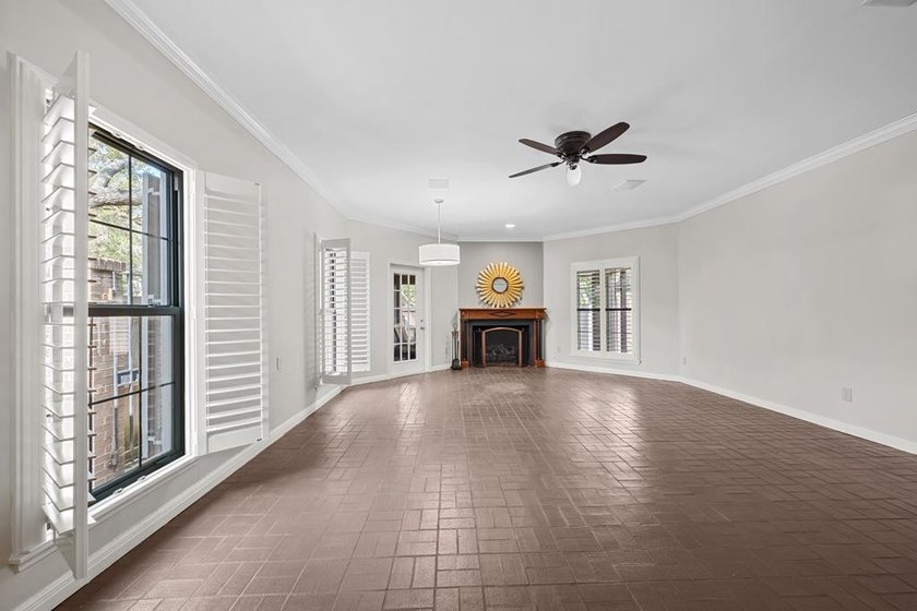 Discover a masterpiece in the prestigious Harbor Oaks community - photo 15