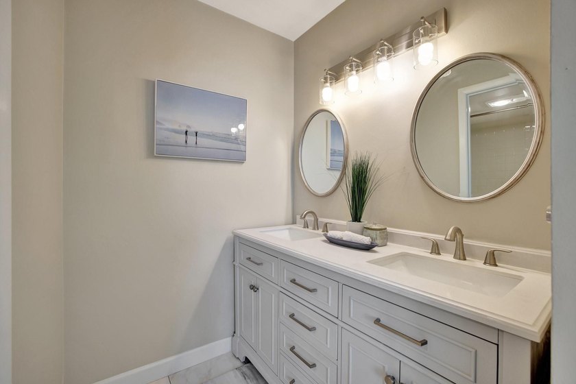 WELCOME to your BOATERS PARADISE! Beautiful South exposure - photo 17