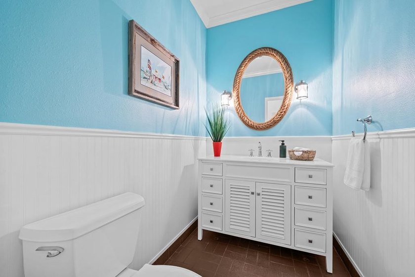 Discover a masterpiece in the prestigious Harbor Oaks community - photo 20