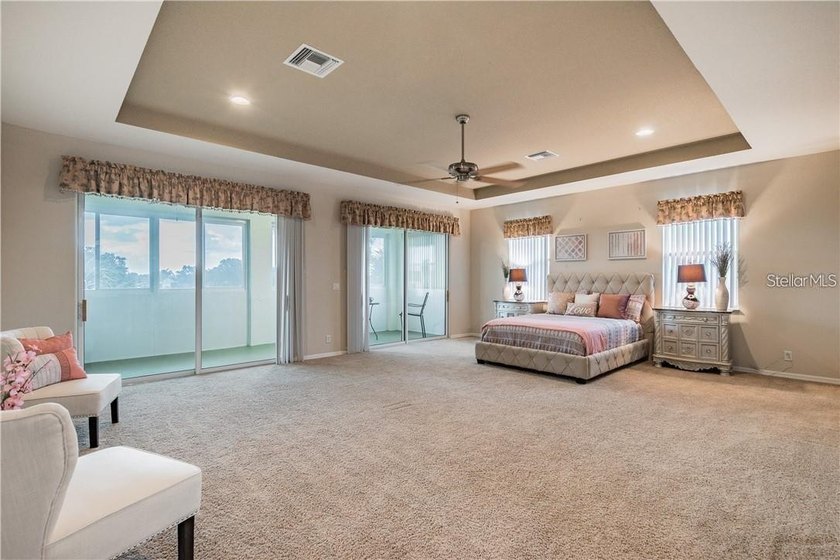 Virtually Staged. VERY IMPRESSIVE HOME located on the 5th green - photo 22