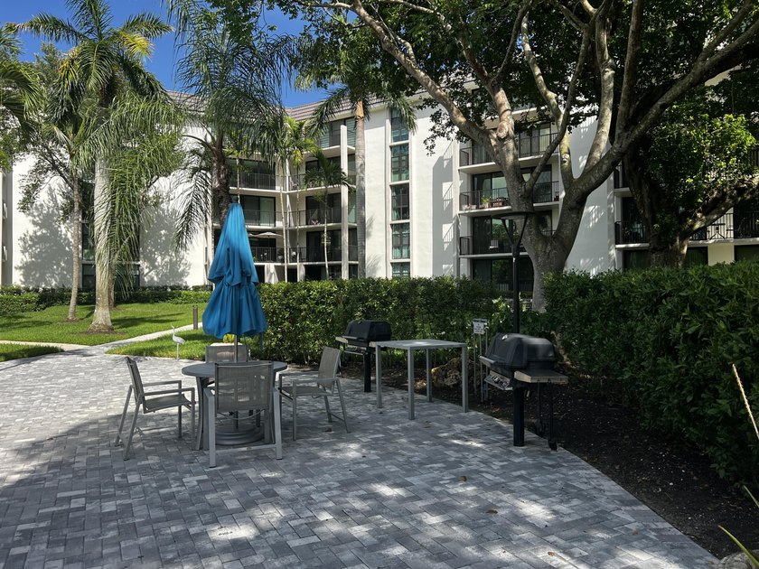 WELCOME to your BOATERS PARADISE! Beautiful South exposure - photo 38