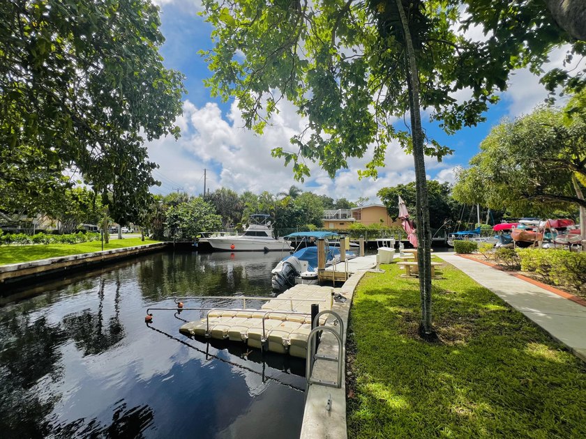 WELCOME to your BOATERS PARADISE! Beautiful South exposure - photo 40