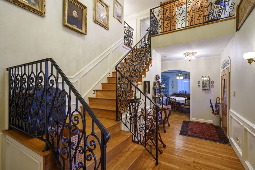 Discover this park-like sanctuary on 6.69 acres with no HOA - photo 4