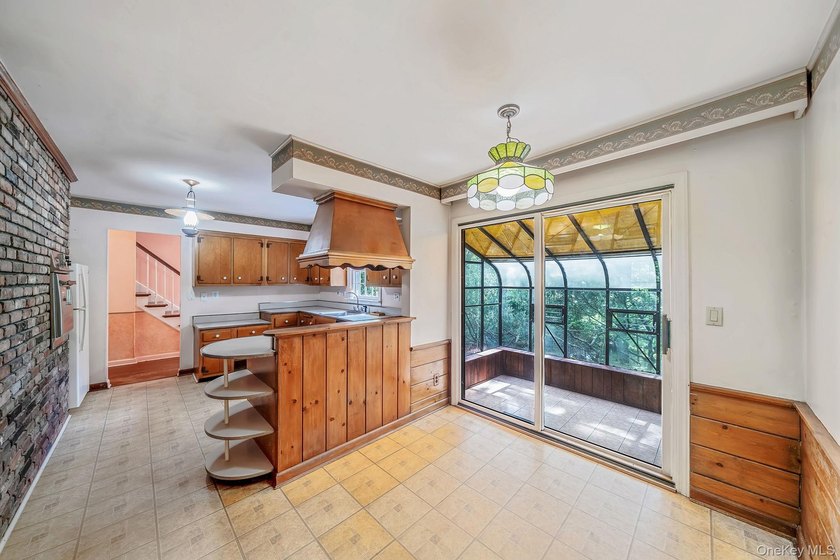 Looking for a home with a long island beach lifestyle? This rare - photo 6