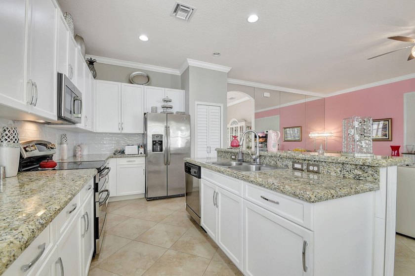 PRICED TO SELL!! Newer home in the community! 4 BR, 3 BA home - photo 13