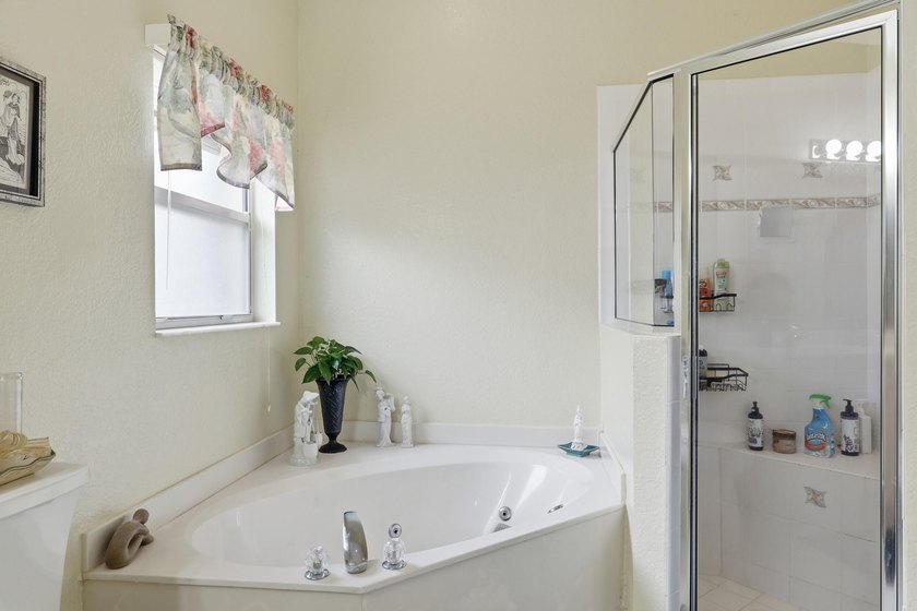 Beautiful home is in Cascades at St. Lucie West (55+ community) - photo 23