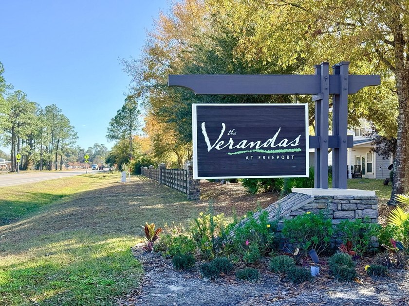 Affordable 3BR / 2.5 BA open floor plan that backs up to the - photo 3