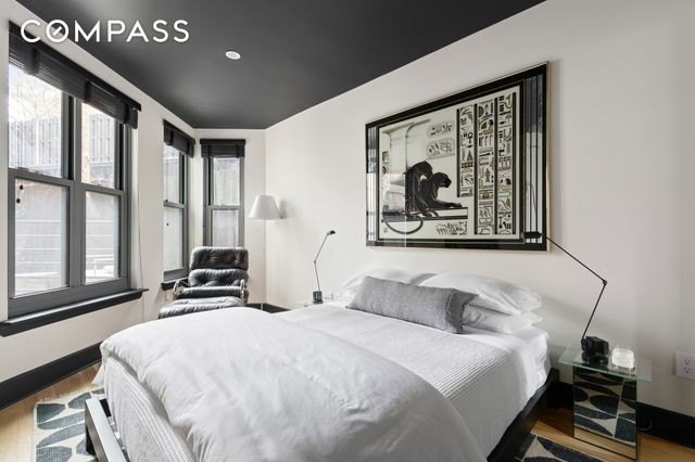 This beautiful duplex offers a rare combination of space, design - photo 9