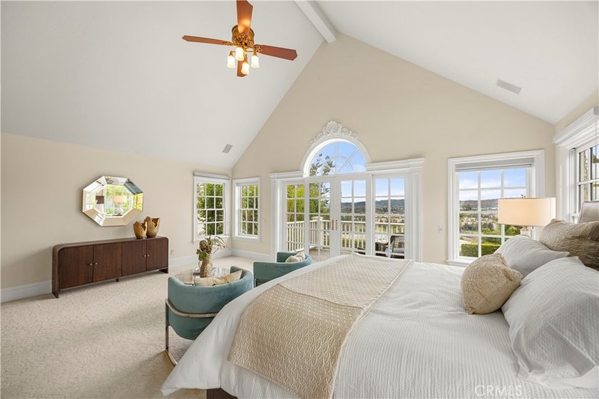 2061 Skyline Dr - photo 31