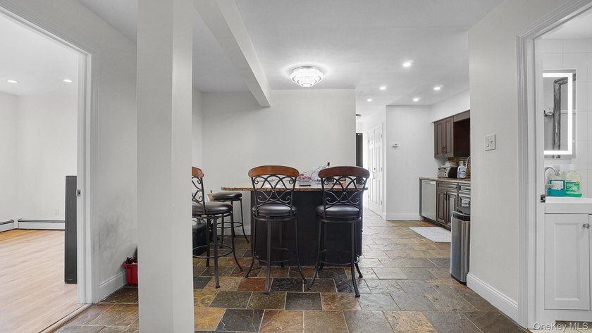Welcome to this spacious Hi-Ranch in the heart of Bellmore - photo 15