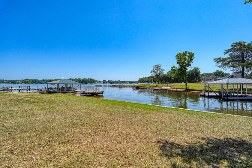 Rare opportunity to own two adjoining waterfront lots on - photo 16